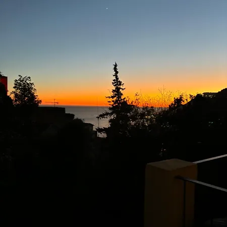 Peaceful With View At 10min Gp Monaco شقة